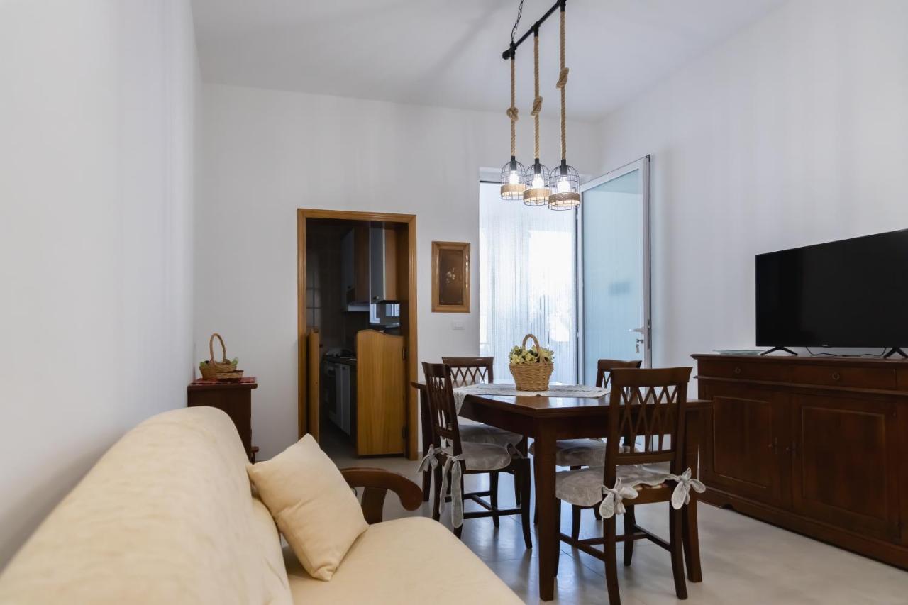 Villa Ammare Марина ди Лицано Екстериор снимка